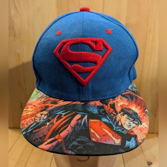 Six Flags Superman  Cap - Blue and Red - Picture 1 of 6